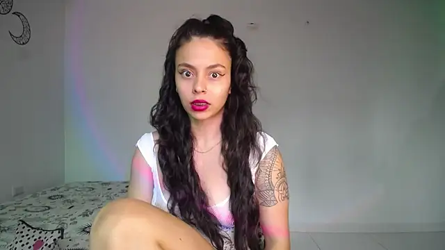 Snapshot of lana_roman chatting on 11-10-25, 08:19 lana roman online show from 11-10-25, 08:19