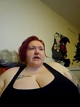 CorgiGodez98 online show from 12-14-25, 01:11