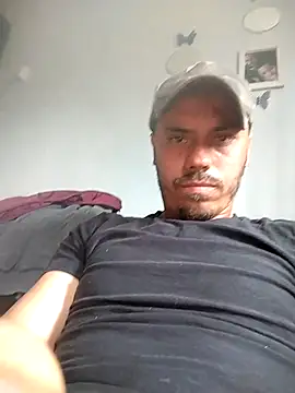 Snapshot of marquesgostoso40 chatting on 10-27-25, 04:44 marquesgostoso40 online show from 10-27-25, 04:44