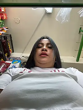 Miia Jazmin online show from 12-19-25, 02:02