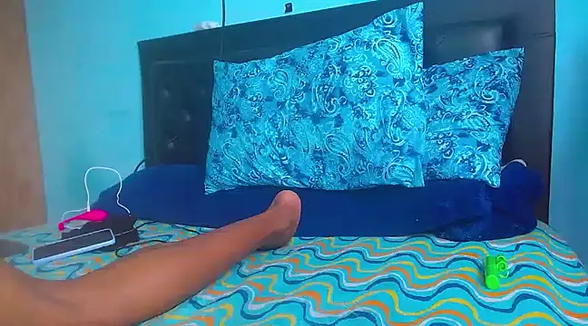 Biancalopez-02 online show from 01-26-25, 07:20