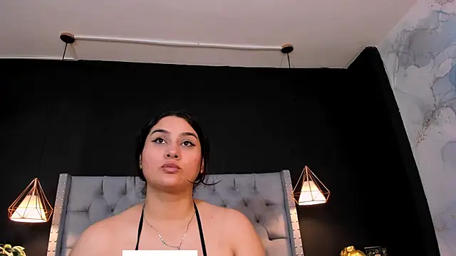 AlexaMora  online show from 03-19-25, 11:06