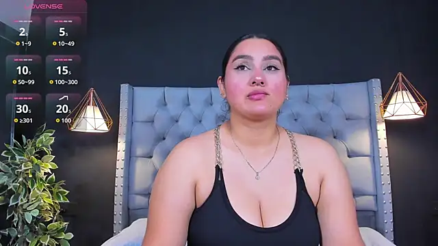 AlexaMora  online show from 09-13-25, 11:32