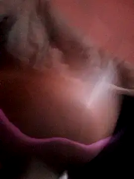 Snapshot of AKOMALL chatting on 01-17-25, 03:45 AKOMALL online show from 01-17-25, 03:45