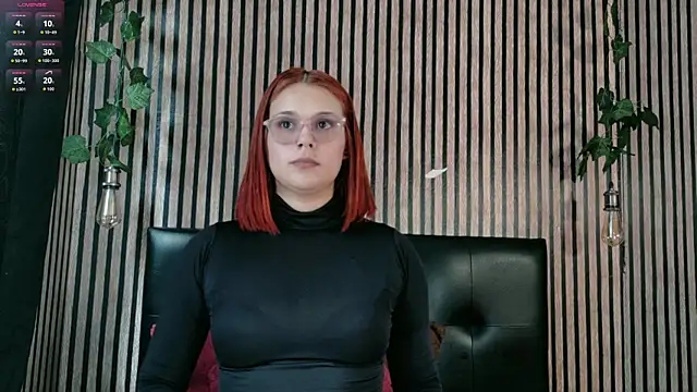 Snapshot of Sophie_new25 chatting on 11-15-25, 02:02 Sophie new25 online show from 11-15-25, 02:02