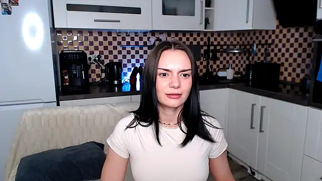 Snapshot of MizukiMiko chatting on 11-06-25, 04:30 MizukiMiko online show from 11-06-25, 04:30