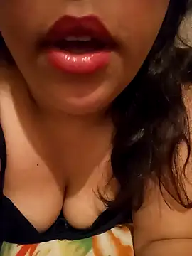 Snapshot of Mona_sixi chatting on 01-18-25, 07:26 Mona sixi online show from 01-18-25, 07:26