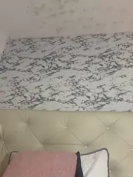 Lili  taylor online show from 11-28-25, 02:03