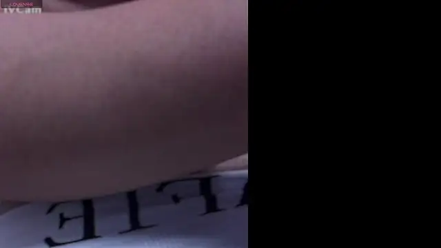 Snapshot of chanentino2 chatting on 02-19-25, 06:43 chanentino2 online show from 02-19-25, 06:43