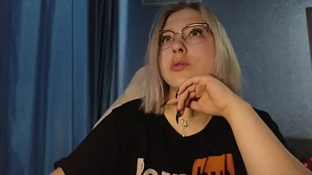 HotBrandyX online show from 11-08-25, 04:45