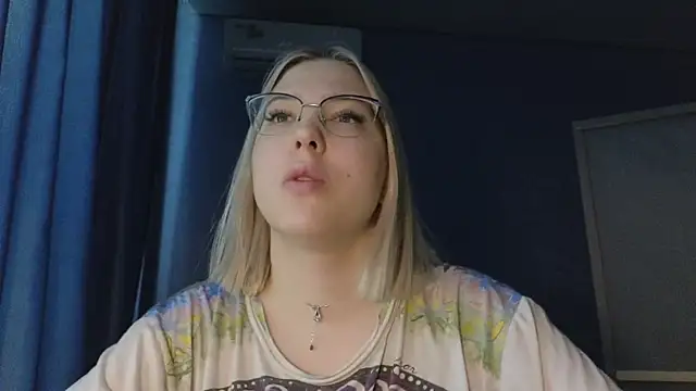 HotBrandyX online show from 11-10-25, 07:51