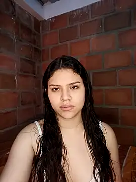 Snapshot of enid_greins chatting on 10-29-25, 06:42 enid greins online show from 10-29-25, 06:42