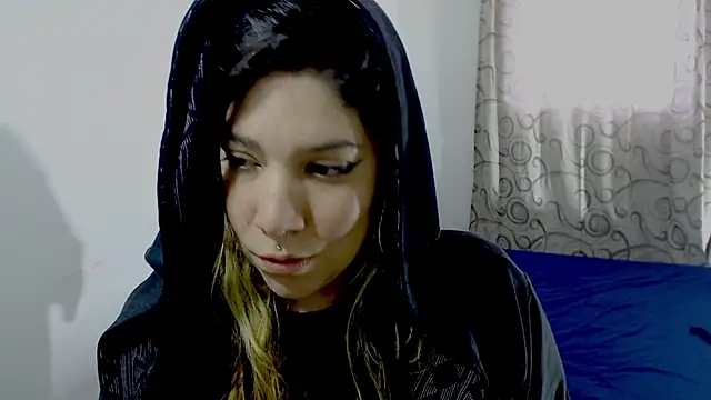 sharonnleon online show from 10-07-25, 08:50