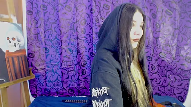 sharonnleon online show from 10-24-25, 04:36