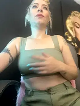 viktoria davis  online show from 10-20-25, 11:38