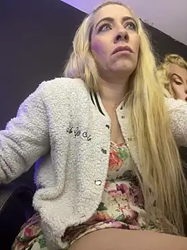 viktoria davis  online show from 10-25-25, 10:59