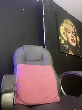 viktoria davis  online show from 11-01-25, 10:56