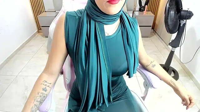 Zulema hamdi online show from 02-04-25, 12:11