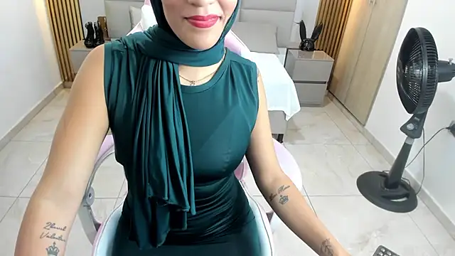 Zulema hamdi online show from 02-10-25, 04:04