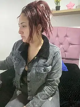 tania 23 online show from 01-30-25, 06:54