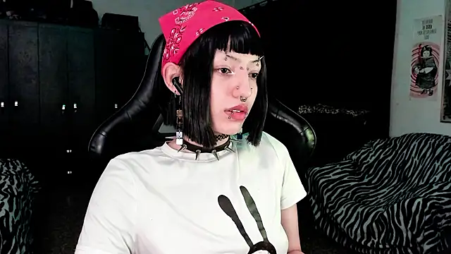 roxy toxic online show from 01-16-26, 12:25