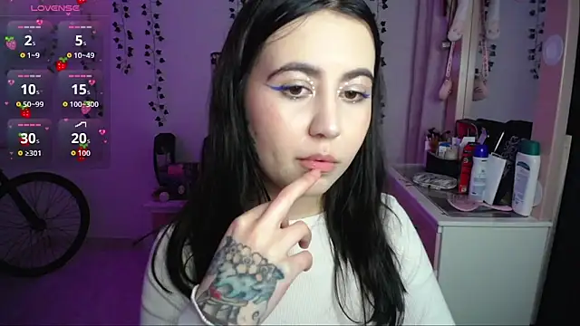  codeline online show from 12-01-25, 05:23