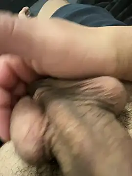 Snapshot of Karas93 chatting on 01-19-25, 03:08 Karas93 online show from 01-19-25, 03:08