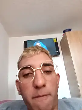 Snapshot of manu_stiv chatting on 01-29-25, 12:13 manu stiv online show from 01-29-25, 12:13