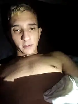 Snapshot of manu_stiv chatting on 03-12-25, 03:13 manu stiv online show from 03-12-25, 03:13