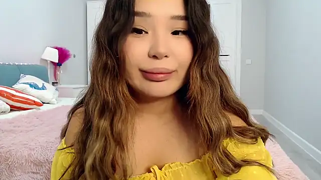 Minamin 20 online show from 09-13-25, 02:28