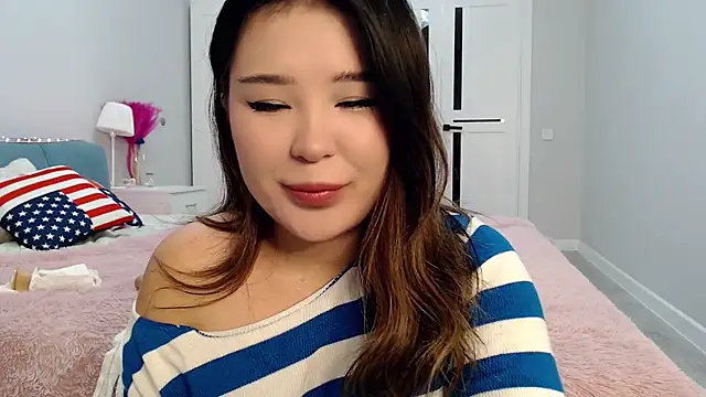 Minamin 20 online show from 09-28-25, 06:46