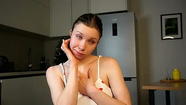 HildaFerrett online show from 02-15-25, 05:07