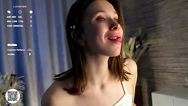 HildaFerrett online show from 03-09-25, 03:11
