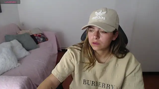 Kitten Cam online show from 12-20-25, 11:23