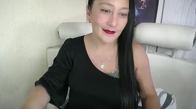 JULIANAWET69 online show from 01-02-25, 06:56