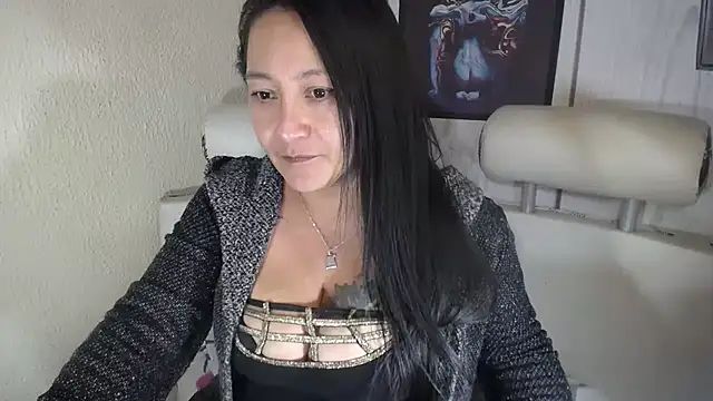 JULIANAWET69 online show from 01-05-25, 04:04