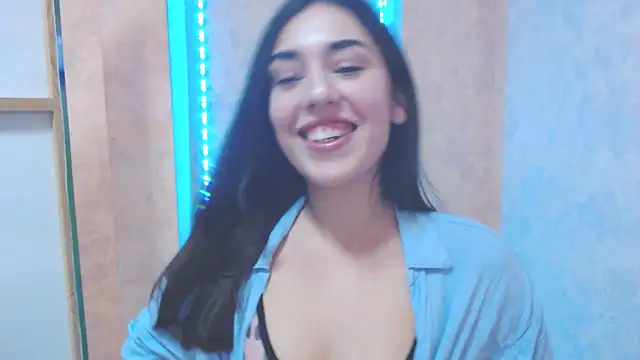 Lovelllyy online show from 01-20-25, 11:13
