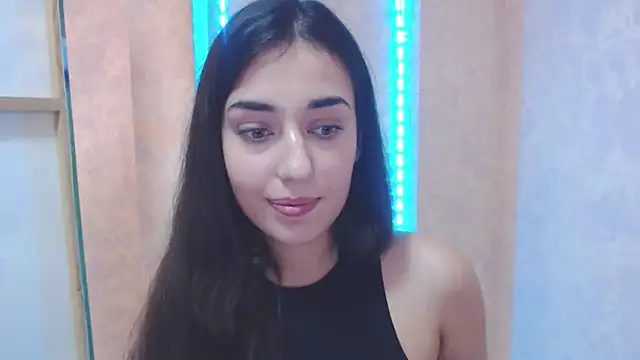 Lovelllyy online show from 01-24-25, 01:25