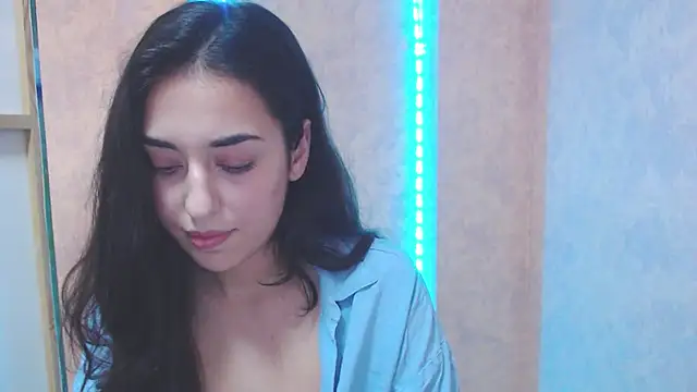 Lovelllyy online show from 02-01-25, 10:15