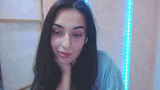 Lovelllyy online show from 02-24-25, 11:21