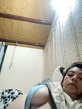 queencarlota82 online show from 03-13-25, 06:16