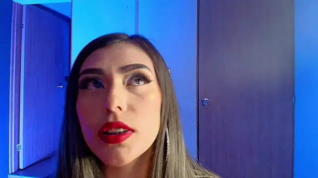 lucy queensss online show from 10-22-25, 08:41