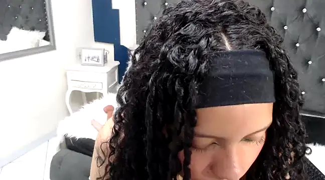 brandy lee1 online show from 02-07-25, 04:16