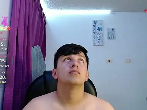 Snapshot of Alan_red chatting on 11-22-25, 01:59 Alan red online show from 11-22-25, 01:59