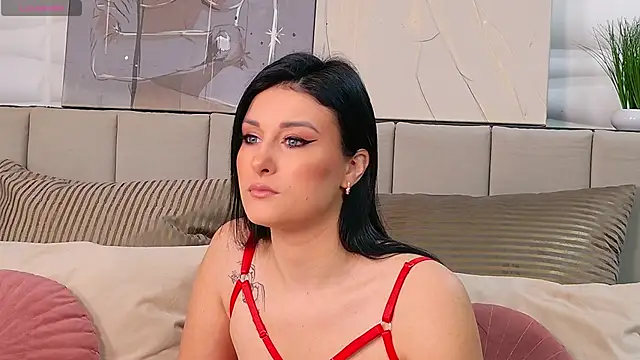 Snapshot of Elly_Ross chatting on 03-17-25, 04:51 Elly Ross online show from 03-17-25, 04:51
