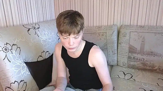 Snapshot of cameron-crowly chatting on 01-25-25, 10:51 cameron-crowly online show from 01-25-25, 10:51