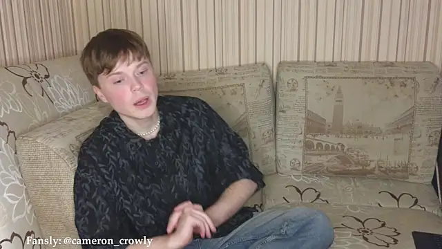 Snapshot of cameron-crowly chatting on 02-07-25, 01:11 cameron-crowly online show from 02-07-25, 01:11