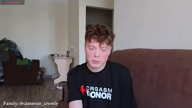 Snapshot of cameron-crowly chatting on 02-18-25, 09:10 cameron-crowly online show from 02-18-25, 09:10