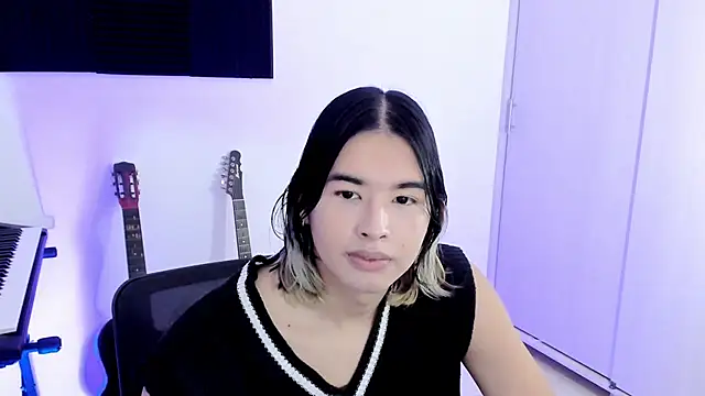 JordiWilld online show from 10-18-25, 04:37