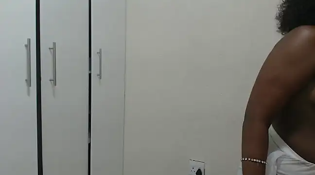 Spicey-CheekssX online show from 01-27-25, 08:39